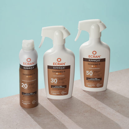 Ecran Sunnique Leche Protectora Solar Broncea+ SPF 50 en Spray Protección Alta UVB + UVA e IR-A Activa el Bronceado Natural, Sin Autobronceador, con Tecnología PureBronze, Resistente al Agua - 270 ml